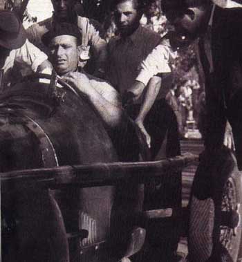 Fangio sobre la Negrita en Necochea.